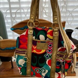 Coach Rare Poppy Hobo Bag w/ original shoulder strap (C8)
